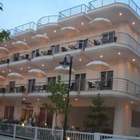 Christina Hotel Olympiakí Aktí Zewnętrze zdjęcie