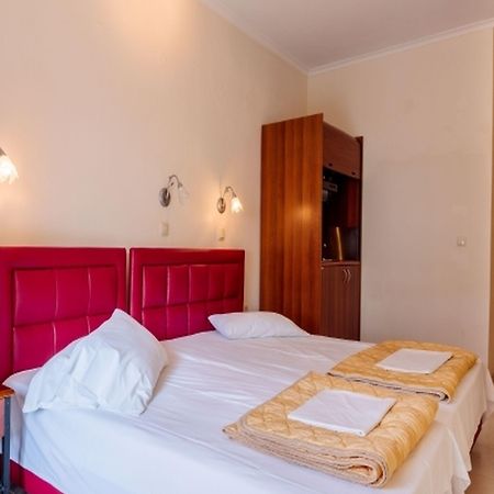 Christina Hotel Olympiakí Aktí Zewnętrze zdjęcie