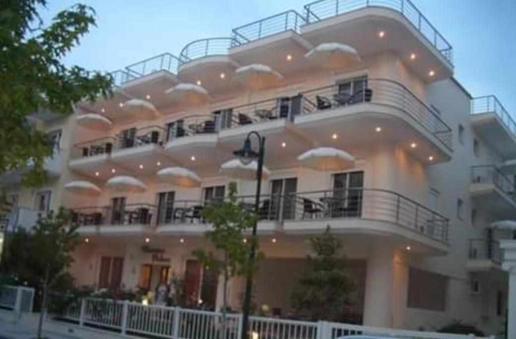 Christina Hotel Olympiakí Aktí Zewnętrze zdjęcie